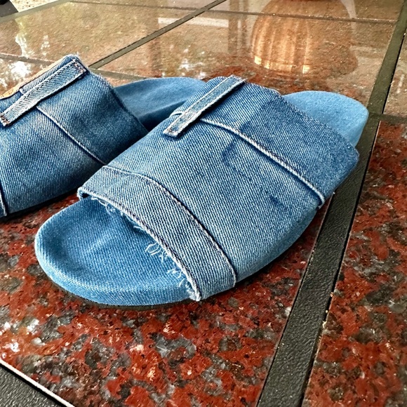 Lasaky – Letter Print Denim Flat Sandals women’s size 7 - Picture 3 of 11